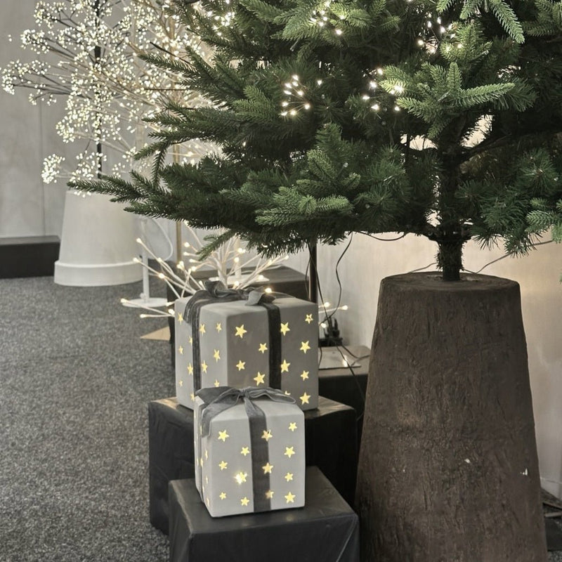 Ceramic Present w/ Lights