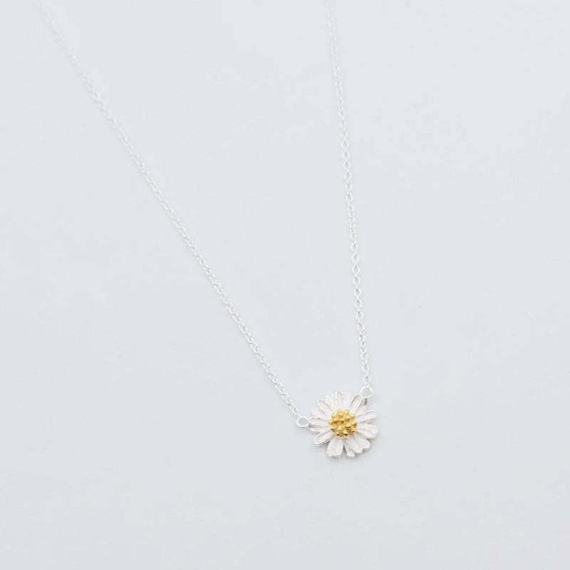 Sterling Silver Daisy Necklace