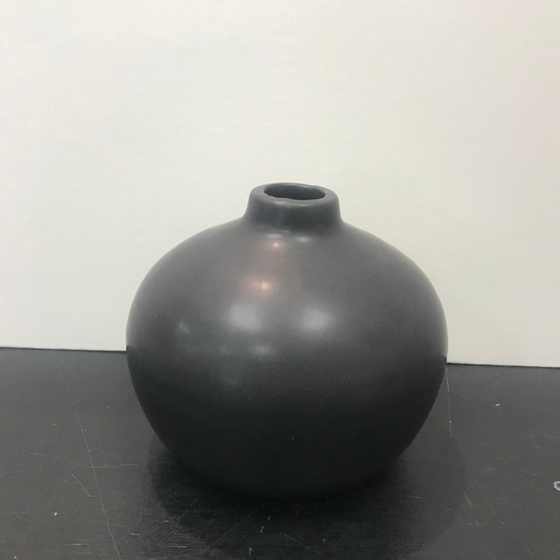 Bud Vase - round black (SALE)